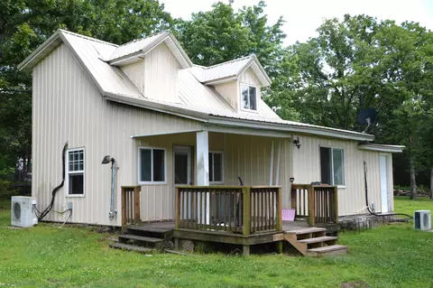 20881 Lawrence 2052, Everton, MO 65646