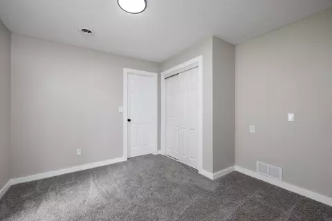 Bedroom - 1520 S Devon Rd, Springfield, MO 65809 photo 6 of 9