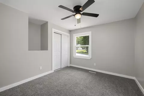 Bedroom - 1520 S Devon Rd, Springfield, MO 65809 photo 8 of 9