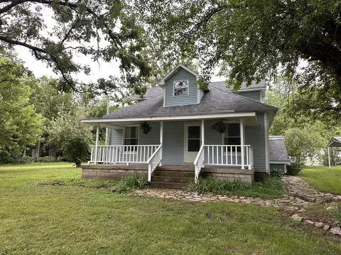2477 Carver Rd, Diamond, MO 64840