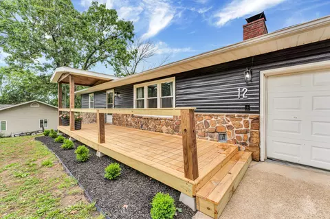 12 Pine Ln, Kimberling City, MO 65686