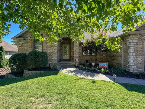 5080 E Copper Ridge St, Springfield, MO 65809