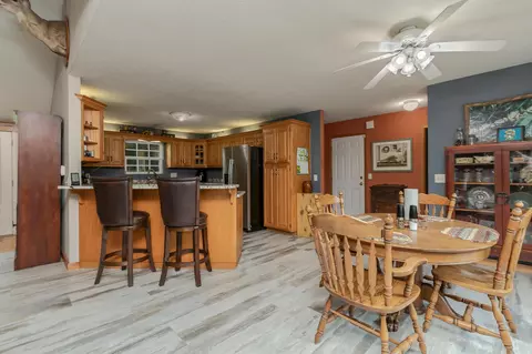 Dining - 778 E Dade 52, Greenfield, MO 65661 photo 2 of 2