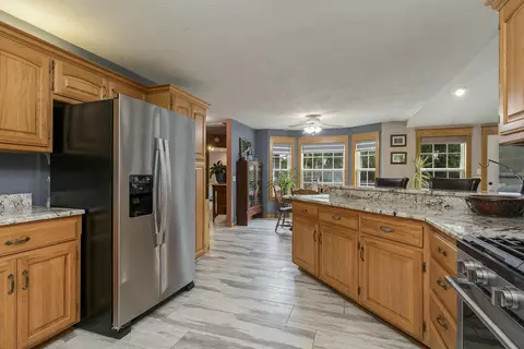 Kitchen - 778 E Dade 52, Greenfield, MO 65661 photo 3 of 3