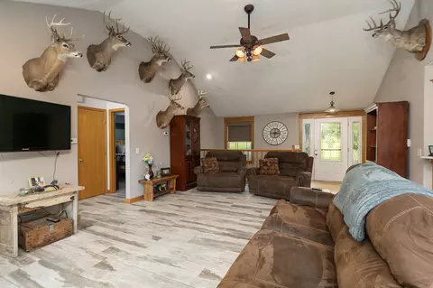 Living - 778 E Dade 52, Greenfield, MO 65661 photo 1 of 1