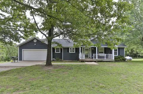 778 E Dade 52, Greenfield, MO 65661