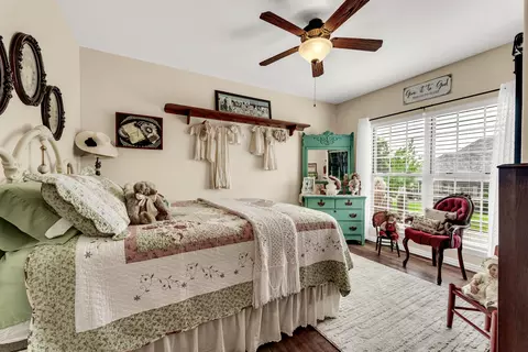 Bedroom - 129 Hackberry Ln, Branson, MO 65616 photo 7 of 7