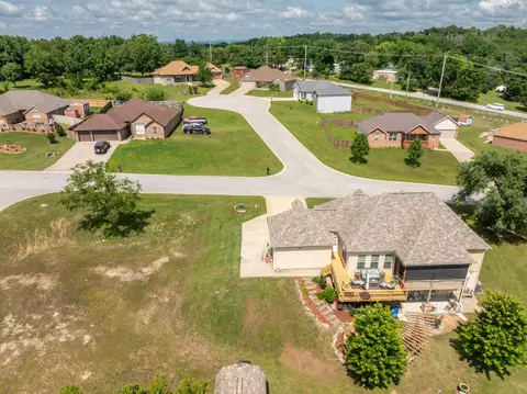 View/Area - 129 Hackberry Ln, Branson, MO 65616 photo 7 of 12