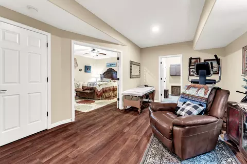 Bedroom - 129 Hackberry Ln, Branson, MO 65616 photo 6 of 7