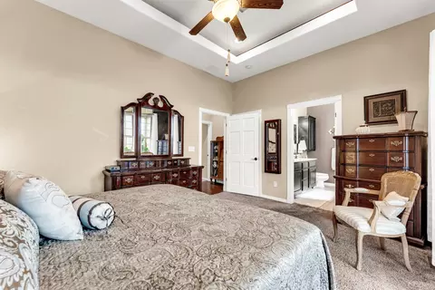 Bedroom - 129 Hackberry Ln, Branson, MO 65616 photo 2 of 7