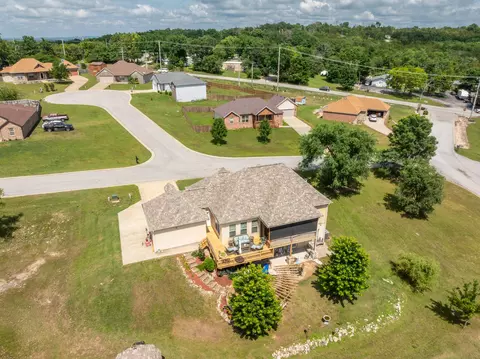 View/Area - 129 Hackberry Ln, Branson, MO 65616 photo 8 of 12