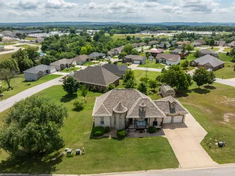 View/Area - 129 Hackberry Ln, Branson, MO 65616 photo 5 of 12