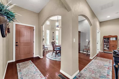 Entry Way - 129 Hackberry Ln, Branson, MO 65616 photo 1 of 3