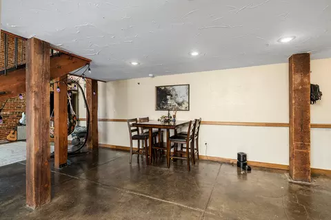 Dining - 509 W Olive St #105, Springfield, MO 65806 photo 1 of 1