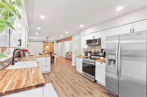 Kitchen - 923 E Bluff Dr, Springfield, MO 65803 photo 3 of 3