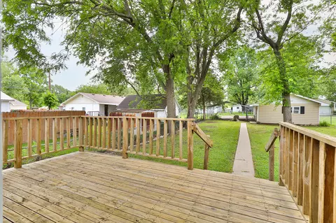 Exterior - 2548 N Main Ave, Springfield, MO 65803 photo 4 of 7