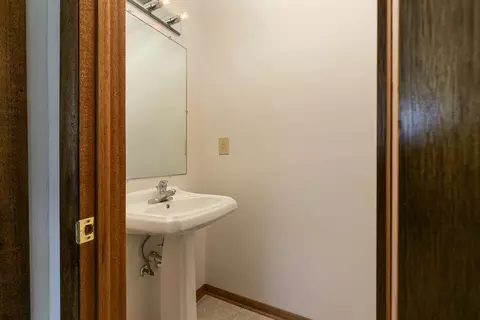 Bath - 2548 N Main Ave, Springfield, MO 65803 photo 1 of 2