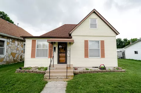 525 E Scott St, Monett, MO 65708