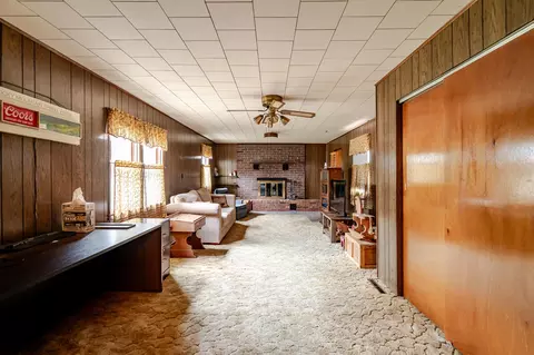 Living - 525 E Scott St, Monett, MO 65708 photo 4 of 7