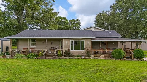 695 County Road 542, Caulfield, MO 65626