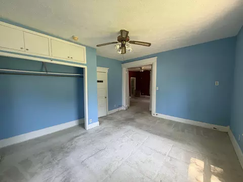 Bedroom - 1665 E Mcdaniel St, Springfield, MO 65802 photo 1 of 11