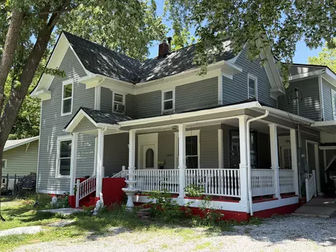 1665 E Mcdaniel St, Springfield, MO 65802
