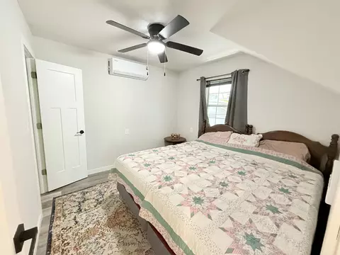 Bedroom - 148 Crooked Tree Rd, Galena, MO 65656 photo 2 of 2