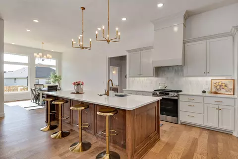 Kitchen - 2079 N Silver Charm Ave, Springfield, MO 65802 photo 3 of 5