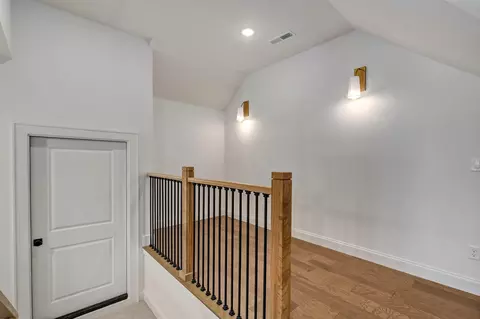 Entry Way - 2079 N Silver Charm Ave, Springfield, MO 65802 photo 4 of 4