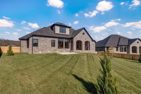 Exterior - 2079 N Silver Charm Ave, Springfield, MO 65802 photo 9 of 12