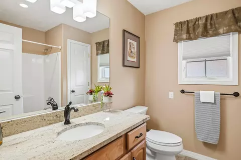 Bath - 3454 N Prince Ln, Springfield, MO 65803 photo 6 of 8