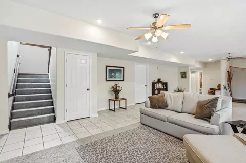 Entry Way - 3454 N Prince Ln, Springfield, MO 65803 photo 3 of 3