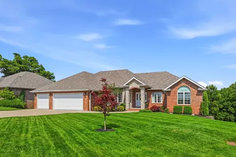 Exterior - 3454 N Prince Ln, Springfield, MO 65803 photo 2 of 12