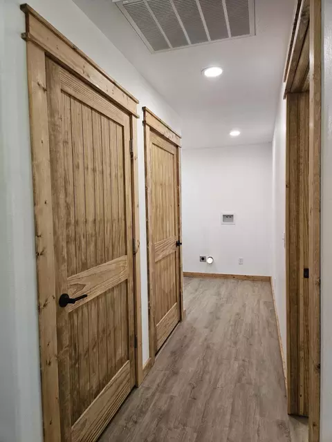 Entry Way - 203 Juniper Ave, Cabool, MO 65689 photo 2 of 2
