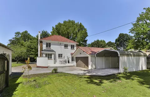 Exterior - 924 S Pickwick Ave, Springfield, MO 65804 photo 7 of 10