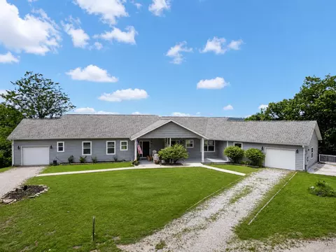 319 Cliff House Rd, Powersite, MO 65731