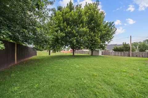 Exterior - 2323 E Logan St, Republic, MO 65738 photo 6 of 8