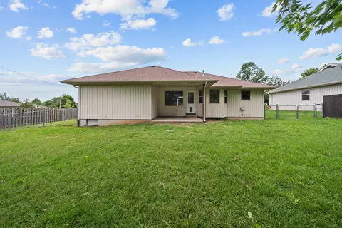 Exterior - 2323 E Logan St, Republic, MO 65738 photo 8 of 8