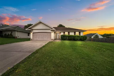 2323 E Logan St, Republic, MO 65738