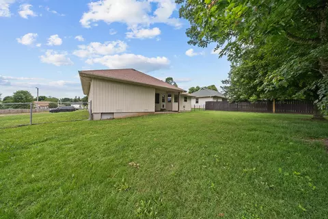 Exterior - 2323 E Logan St, Republic, MO 65738 photo 4 of 8