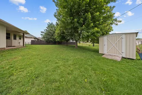 Exterior - 2323 E Logan St, Republic, MO 65738 photo 5 of 8