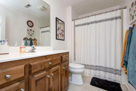 Bath - 2343 W Dearborn St, Springfield, MO 65807 photo 6 of 6