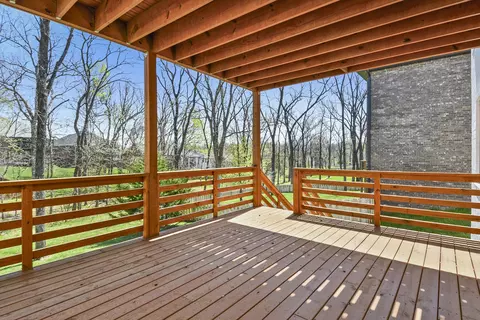 Exterior - 6038 S Maryland Ave, Springfield, MO 65810 photo 3 of 8