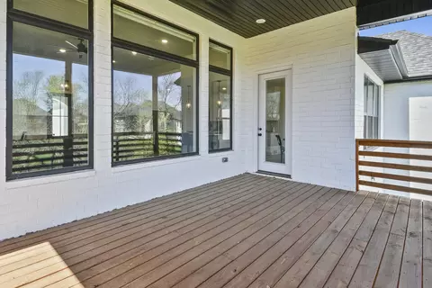 Exterior - 6038 S Maryland Ave, Springfield, MO 65810 photo 7 of 8