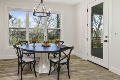 Dining - 6038 S Maryland Ave, Springfield, MO 65810 photo 1 of 2