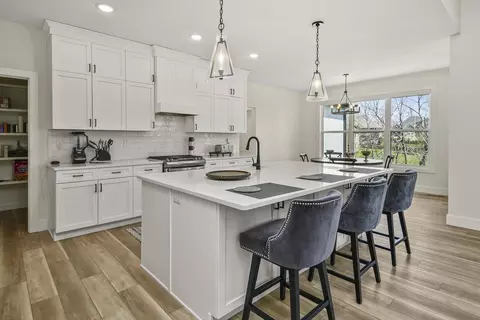 Kitchen - 6038 S Maryland Ave, Springfield, MO 65810 photo 2 of 13