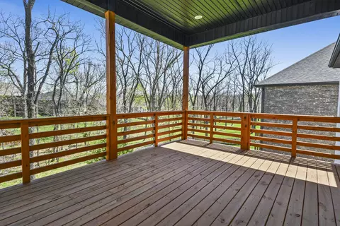 Exterior - 6038 S Maryland Ave, Springfield, MO 65810 photo 6 of 8
