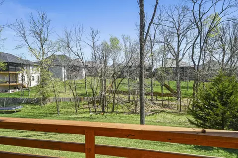 Exterior - 6038 S Maryland Ave, Springfield, MO 65810 photo 5 of 8