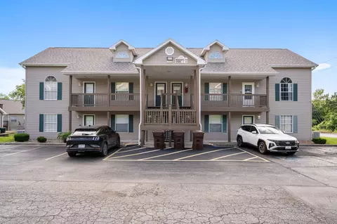 490 Abby Ln #8, Branson, MO 65616
