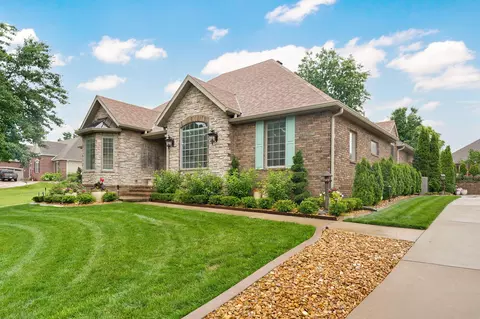 Exterior - 6071 S Overlook Trl, Springfield, MO 65810 photo 5 of 24